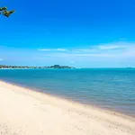 Beachfront Baan Fisherman