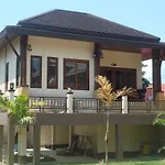 Niracha Chaweng House