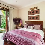The Hideaway Suites Boutique Guesthouse