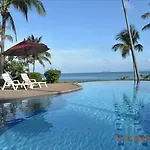 4 Bedroom Villa Gold Footsteps To Beach