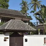 4 Bedroom Villa Gold Footsteps To Beach