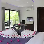 Coconutspalm Resort