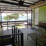 Zone6 Coworking Beach Apartment Old 2W Beach Hostel, Koh Samui