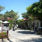 Baan Lamai Resort