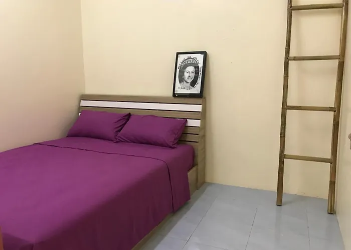 Happy Hippie Hostel