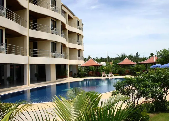Chaweng Lakeview Condotel
