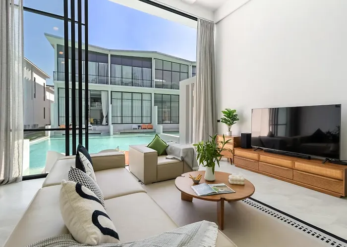Zen Style Pool Access Townhouse