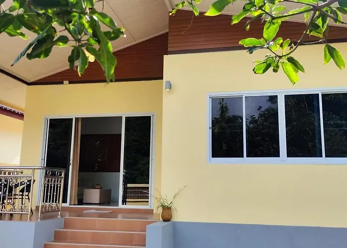 House In Lipa Noi