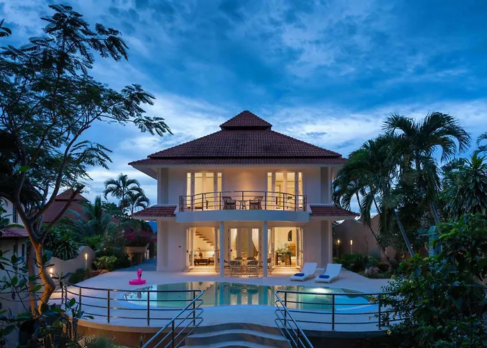 4 Bed Pool Villa Steps From The Beach - Kbr34