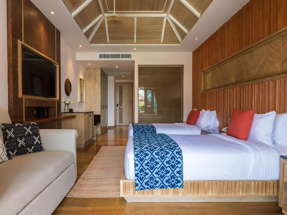 Angthong Villa