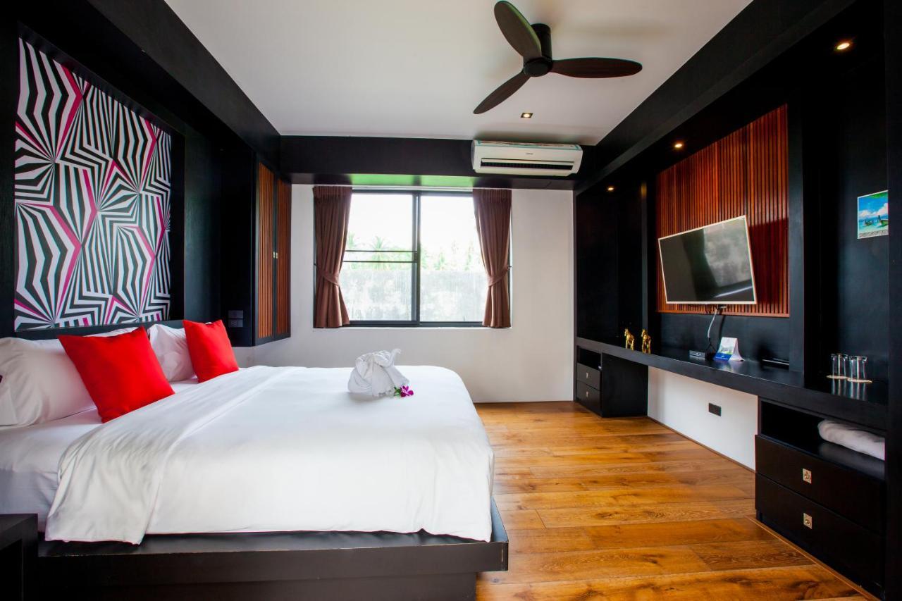 Villa (460 M²), 4 Schlafzimmer Und 3 Eigene Badezimmer In