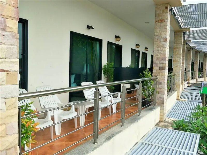 Hotel The Plaza 3*