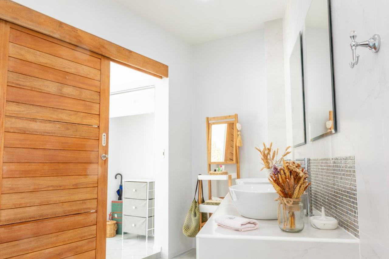 Bed & Breakfast Cherry Guestroom Koh Samui : Salty Pool, Daily Cleaning, Netflix And Breakfast Choeng Mon