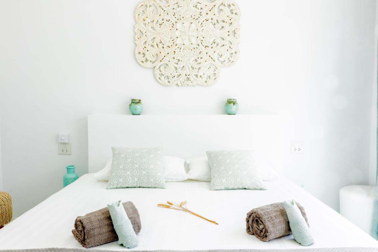 Cherry Guestroom Koh Samui : Salty Pool, Daily Cleaning, Netflix And Breakfast Bed & Breakfast *
