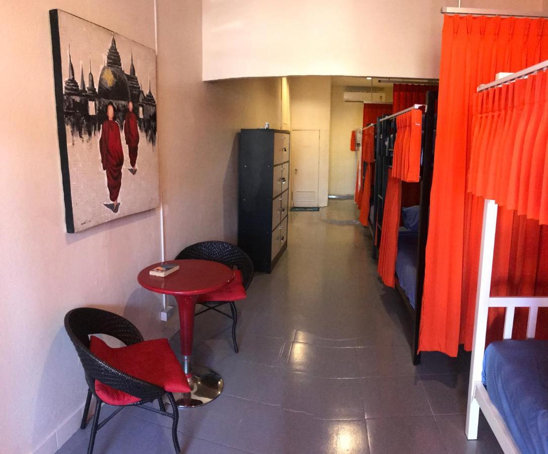Happy Hippie Hostel