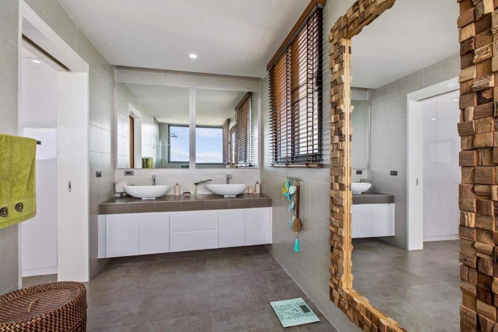 Private Pool I Sea Views - Pool - Privacy & Joy Vila *
