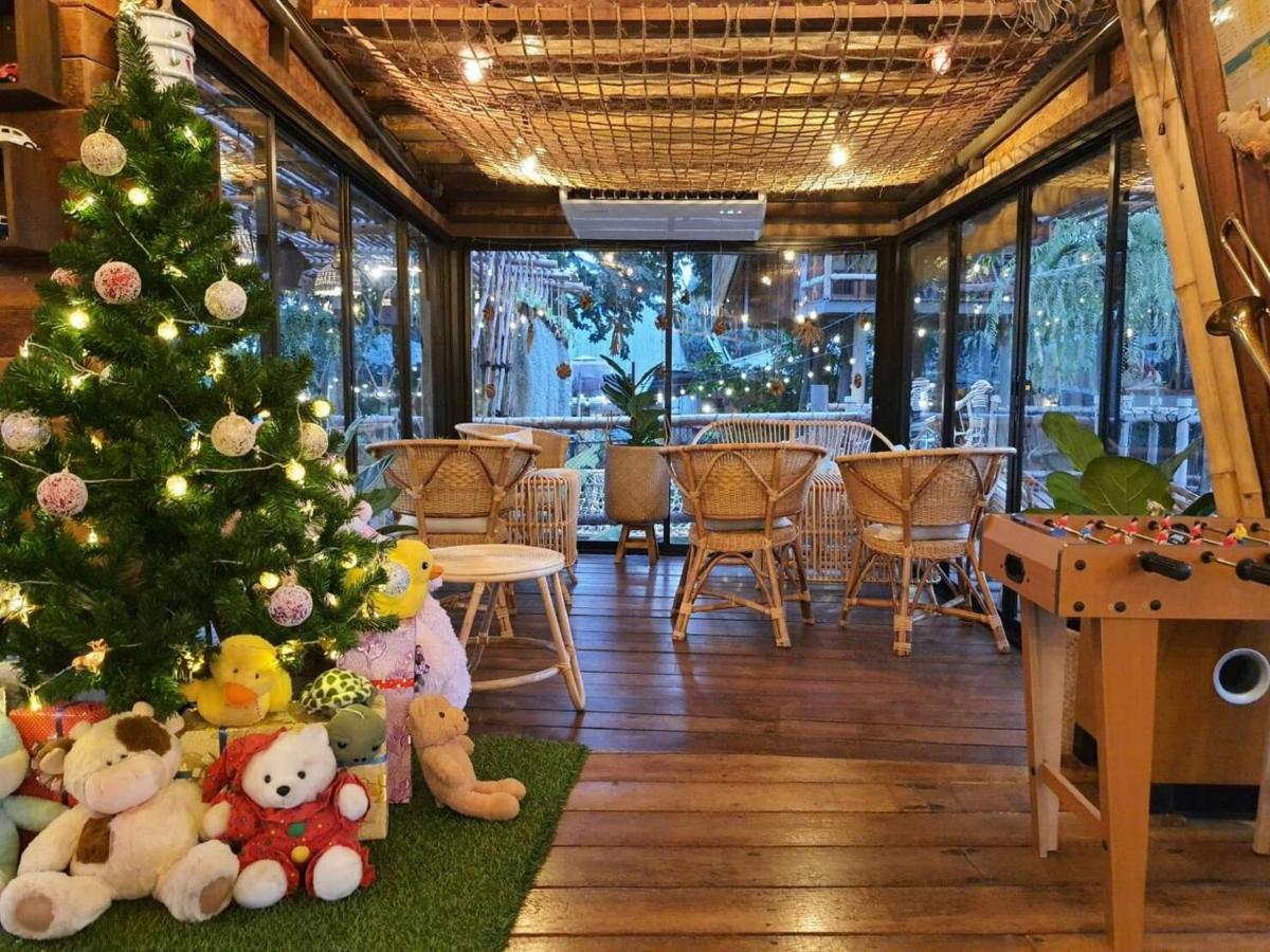The Mud Bamboo Cafe And Beds