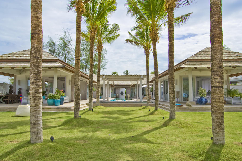 Mia Beach, And Events *