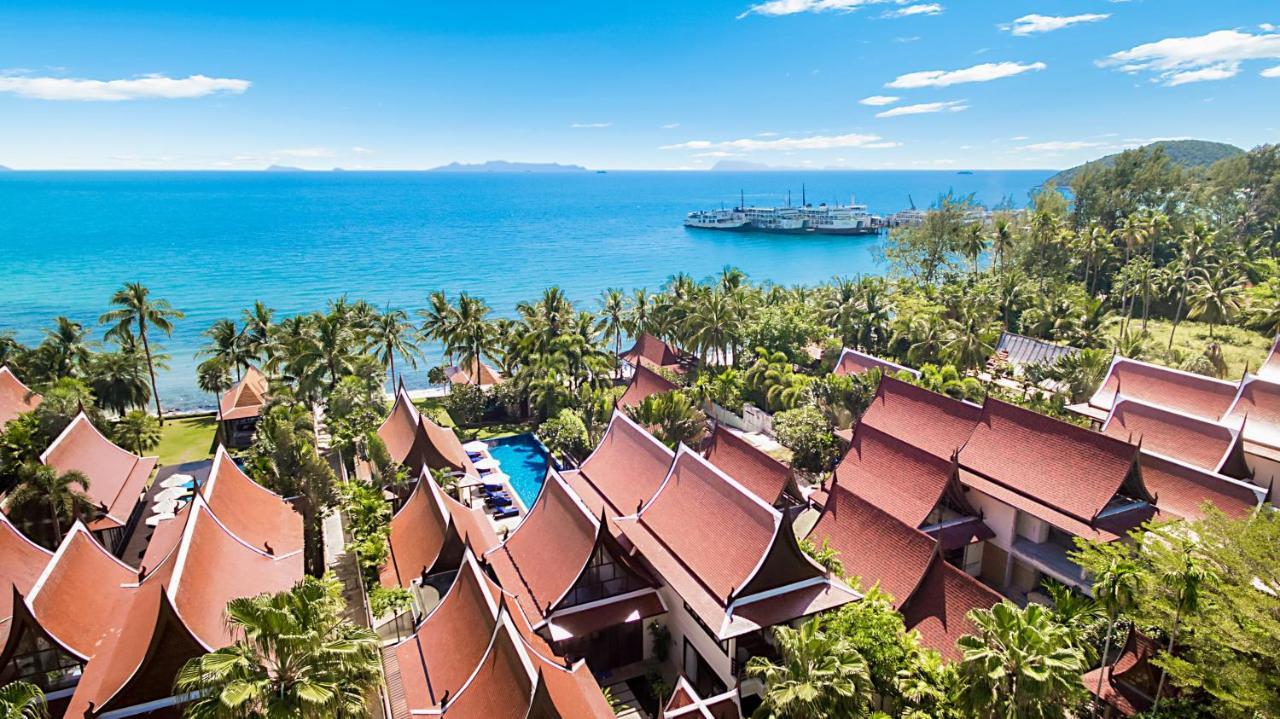 Dhevatara Cove Villa *