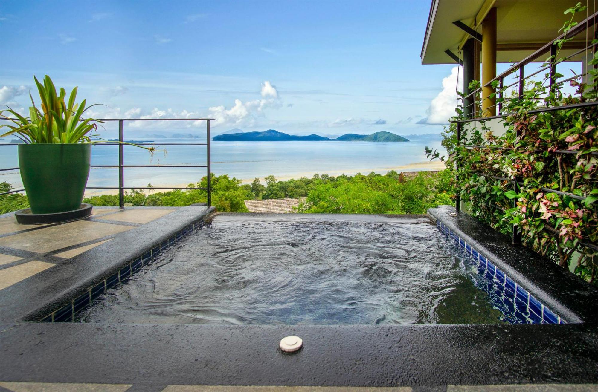 Emerald Villa
