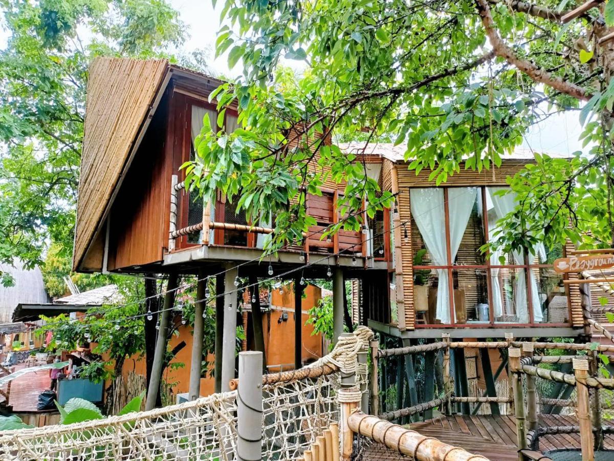 The Mud Bamboo Cafe And Beds 2*