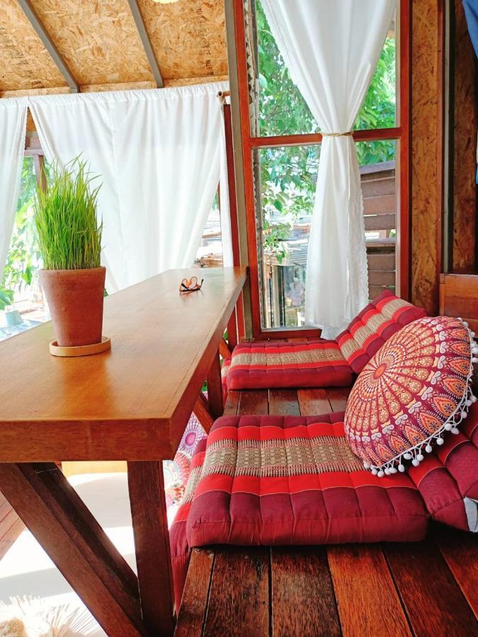 Hotel The Mud Bamboo Cafe And Beds