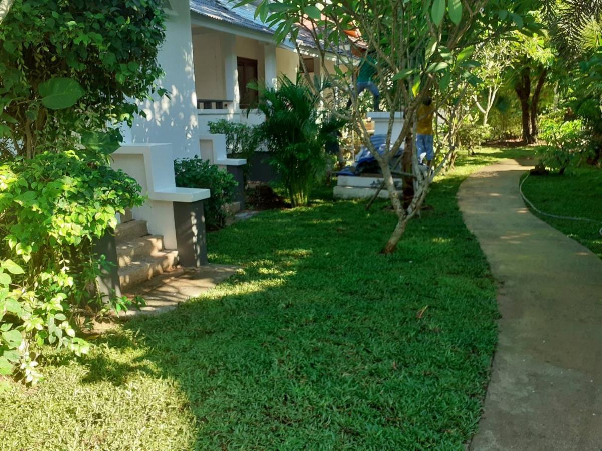 The Cosy Beach Resort Mae Nam
