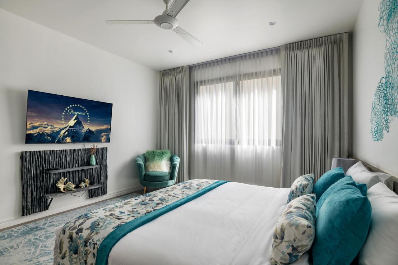 Poseidon'S Penthouse Villa