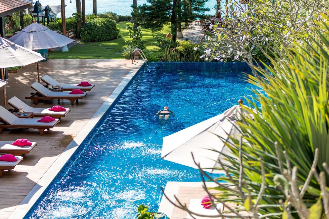 Dhevatara Cove Villa *