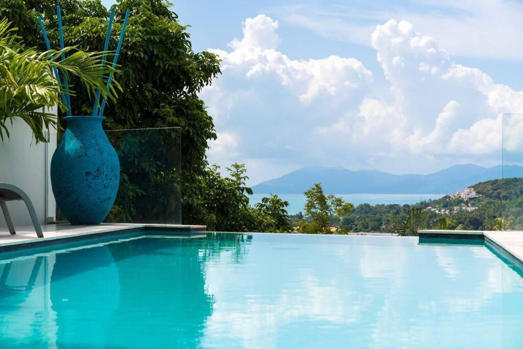 Suay - 2 Swimming Pool And Sea View By For Pousada