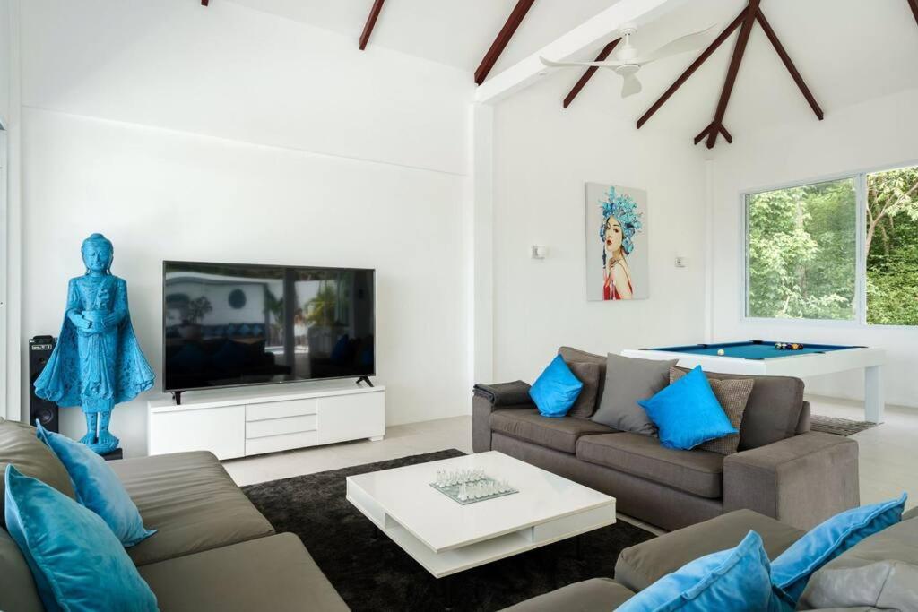 Suay - 2 Swimming Pool And Sea View By For Villa *