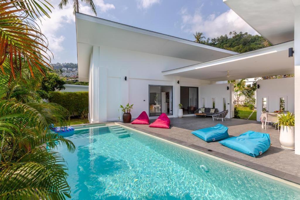 Lady Blue, 3 Bedrooms, Chaweng Noi Villa *