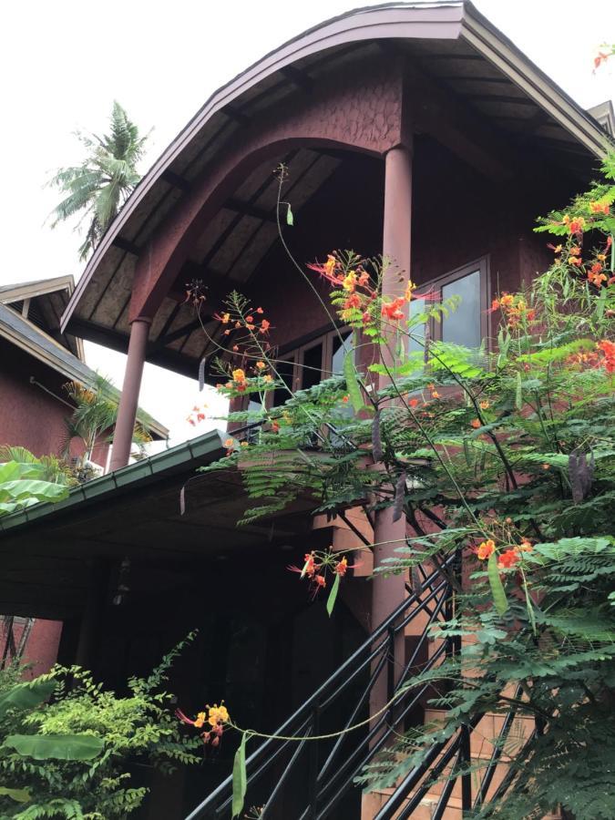 Wazzahresort Koh Samui