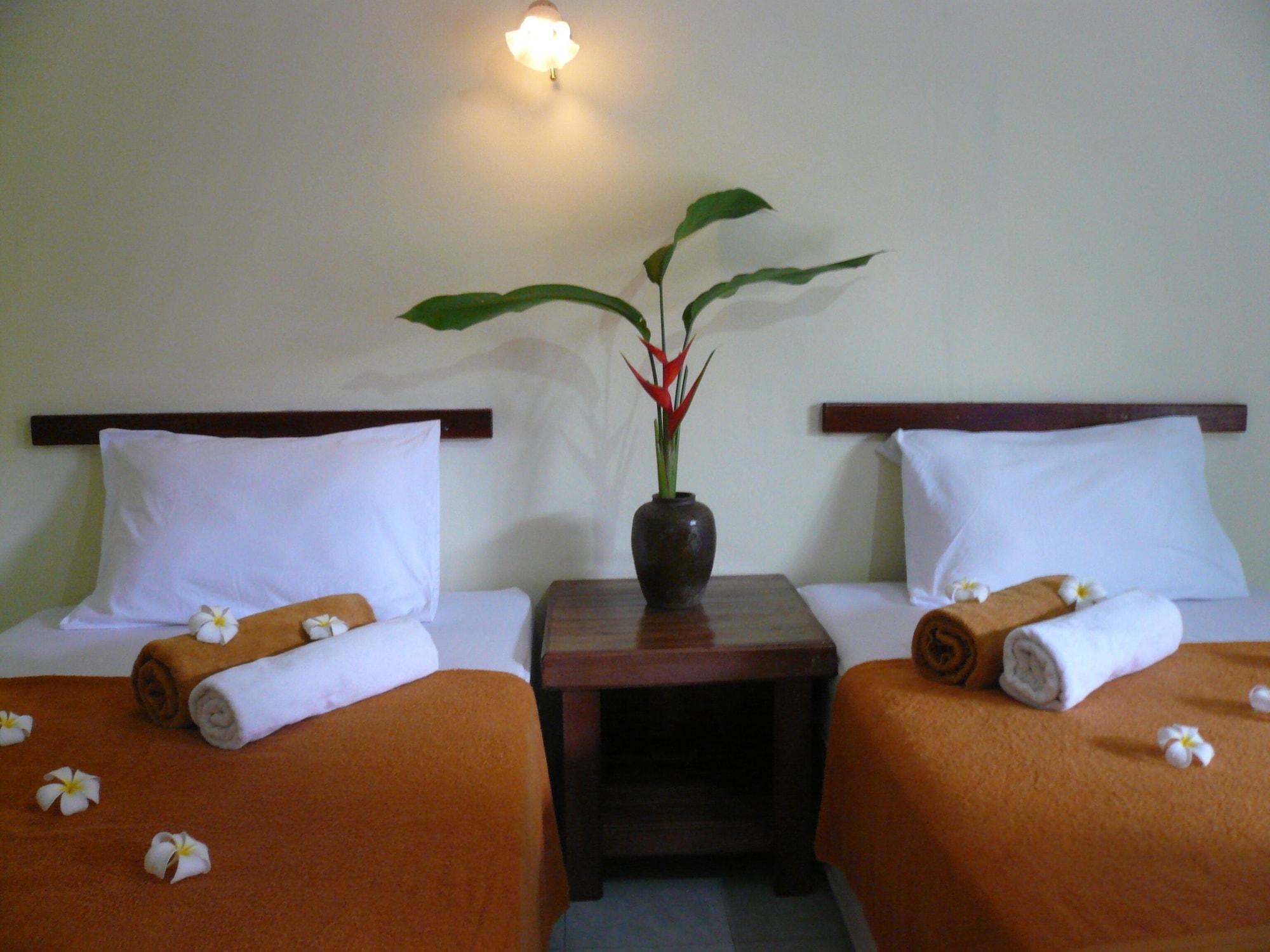 Baan Resort 2*