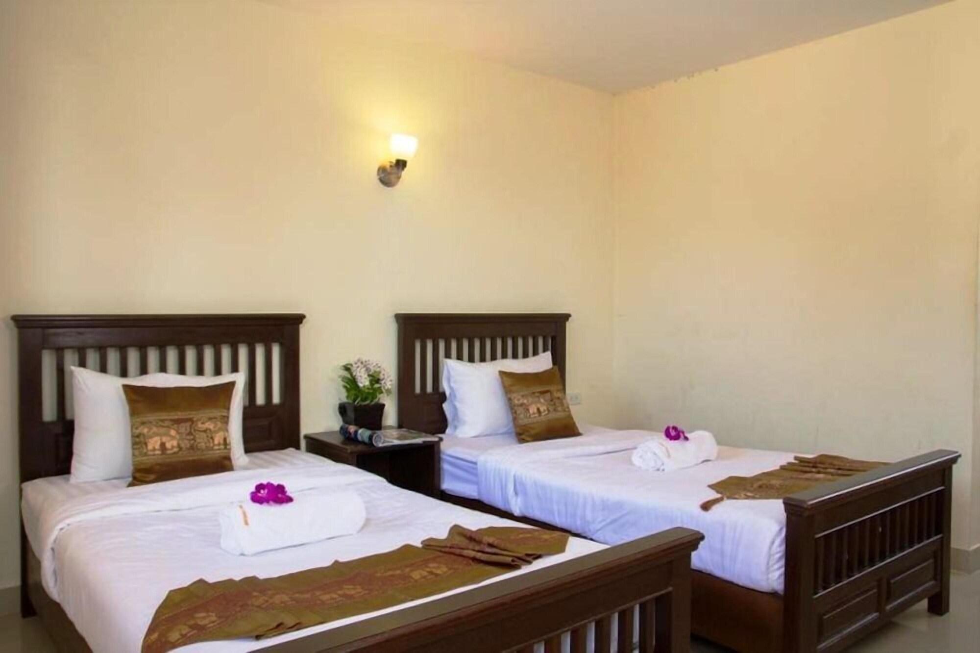 Hathai House Hotel