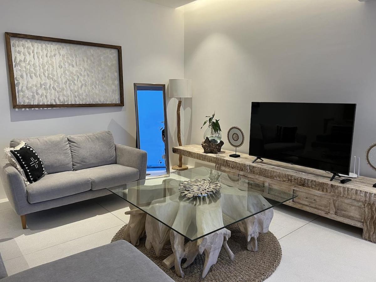 Aura Air 1, Pool & Seaview Villa, Choengmon 500m Pousada *