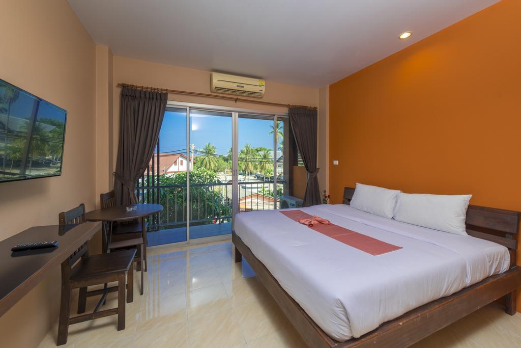 Terrace Penginapan Pantai Chaweng