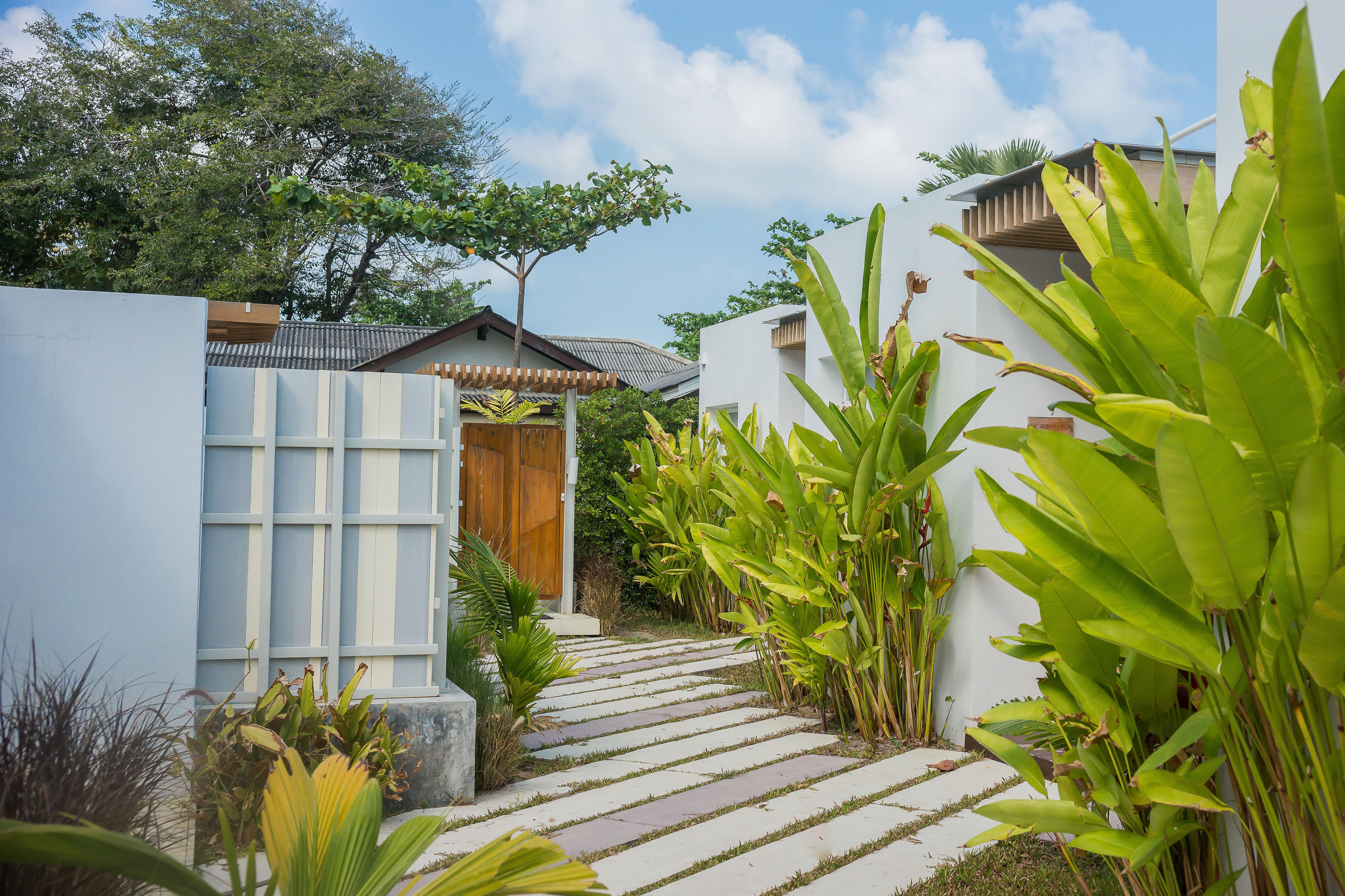 White Samui Hotel