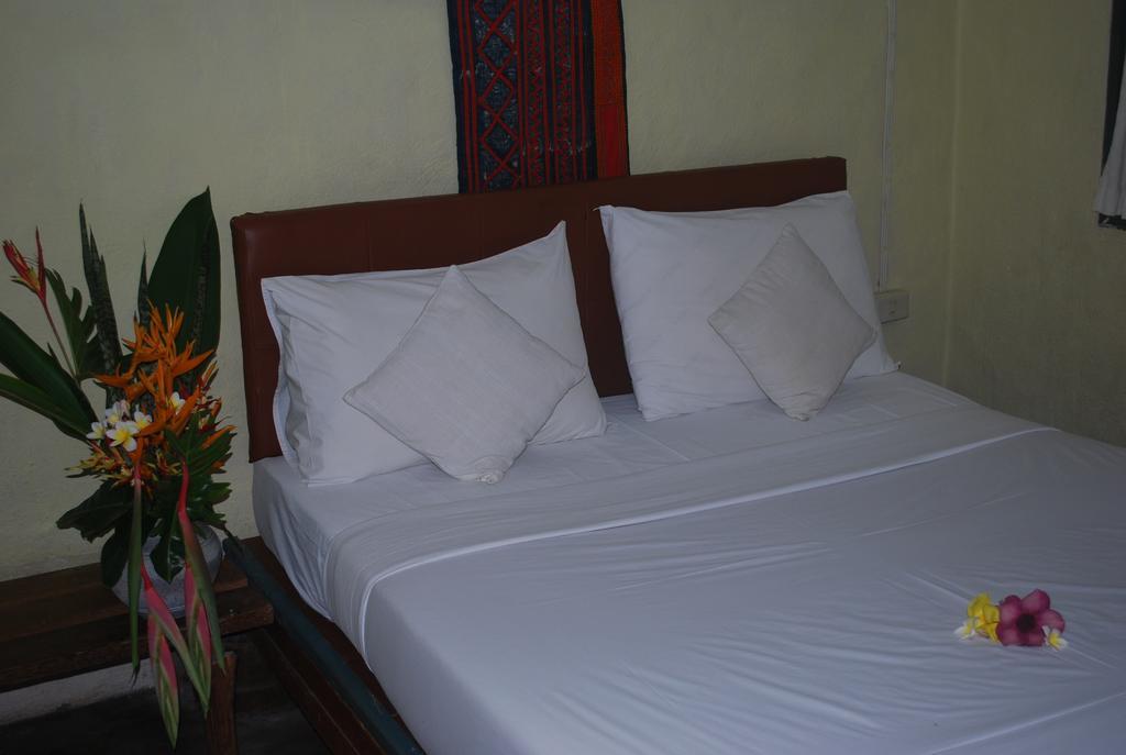 Sira Sarai Garden Rumah tetamu 2*