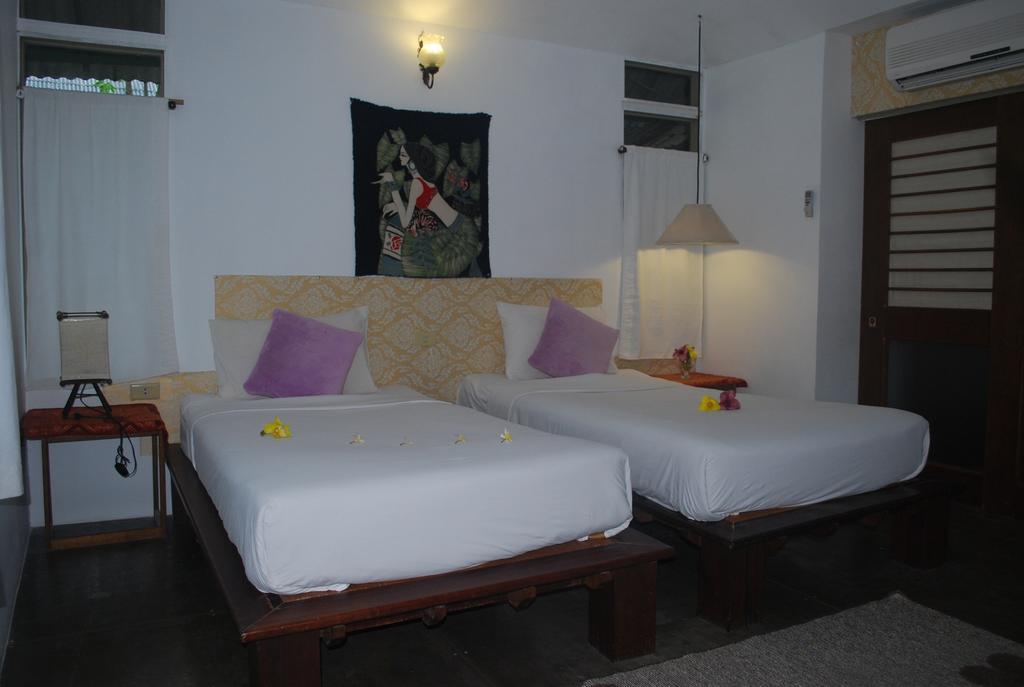 Guest house Sira Sarai Garden