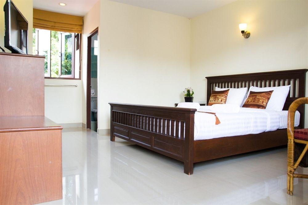Hathai House Hotel