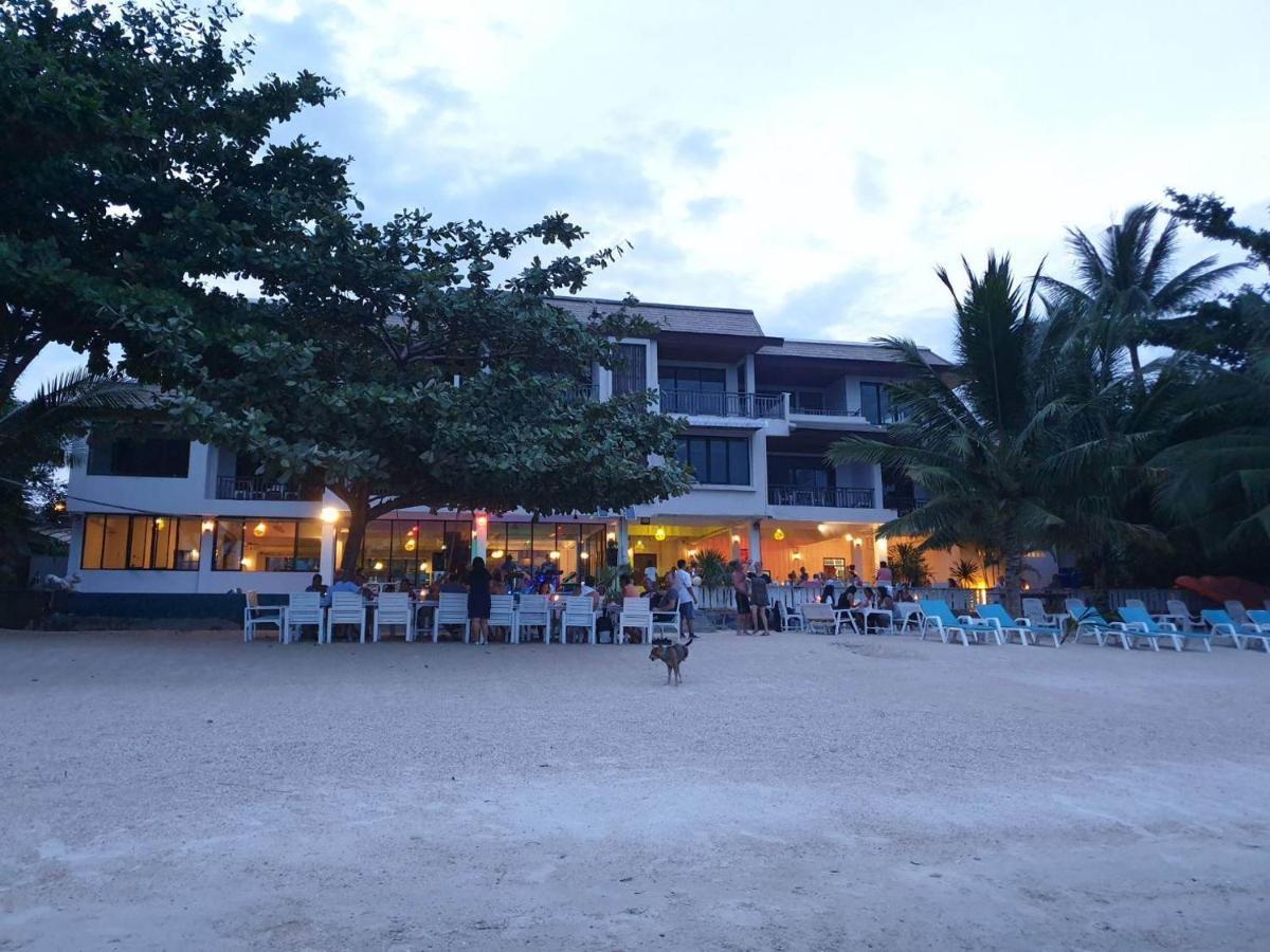 Baan Ampai Hua Thanon (Koh Samui)