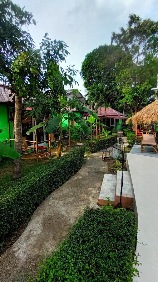 Hotel Avocado Koh Samui