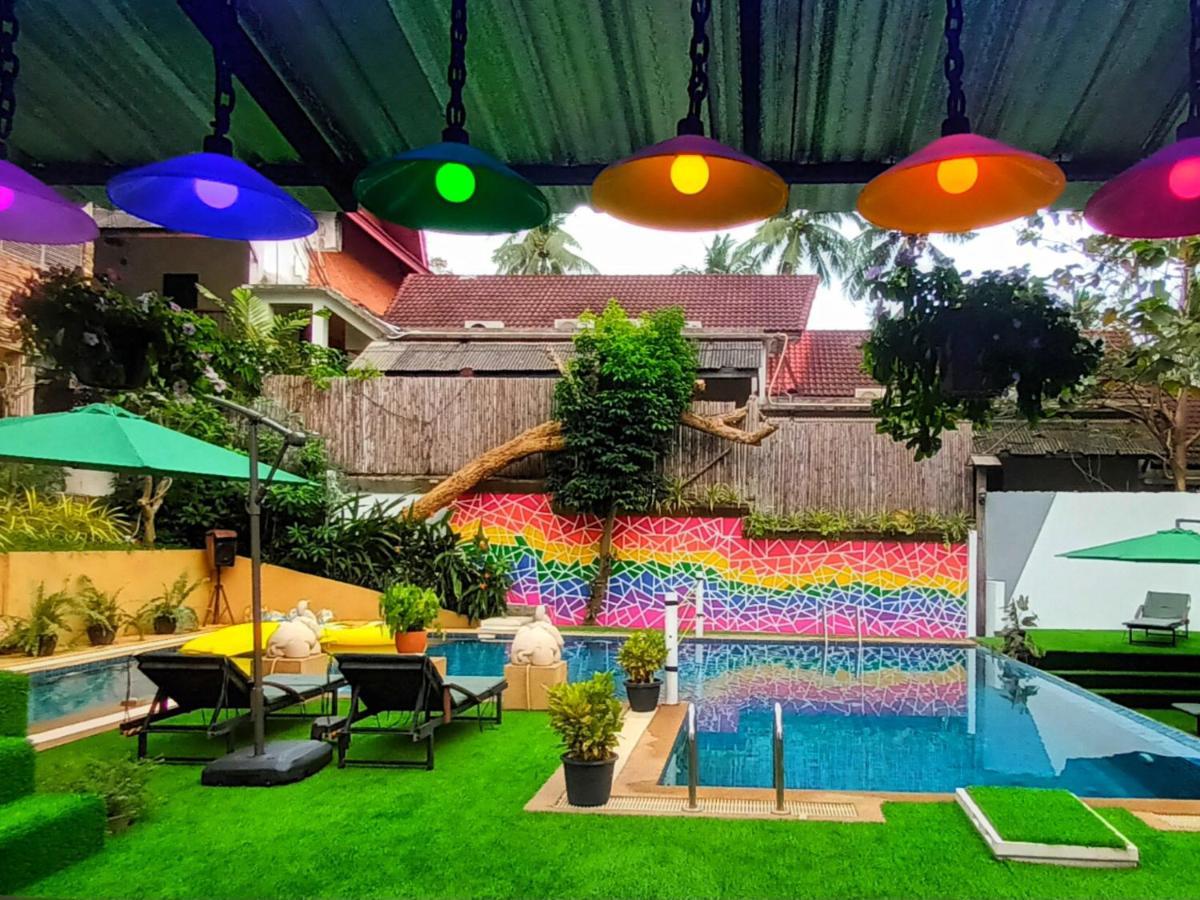 Alpha Gay & - Men Only (adults Only) Resort