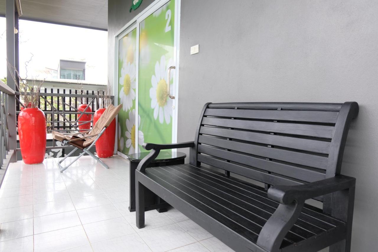 Baan Poon Garden Station touristique