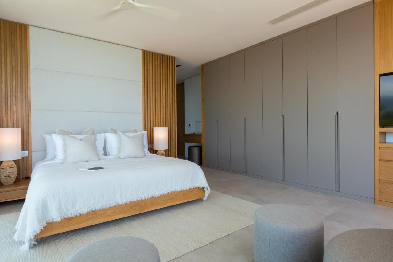 Amylia Emerald, Design Excellence *