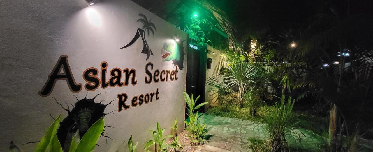 Asian Secret 4*