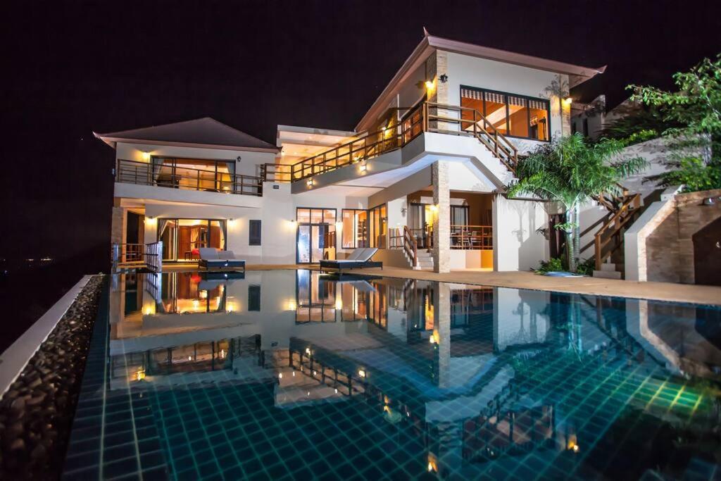 Fah Suay - Incredible & Spacious 5 Bedrooms