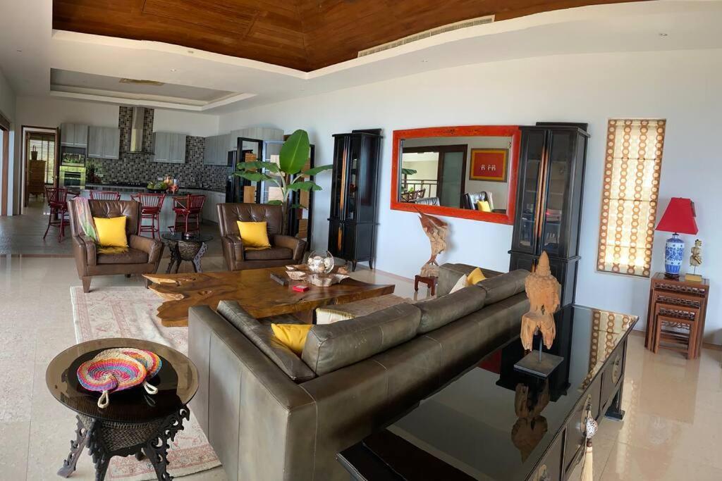Villa Fah Suay - Incredible & Spacious 5 Bedrooms