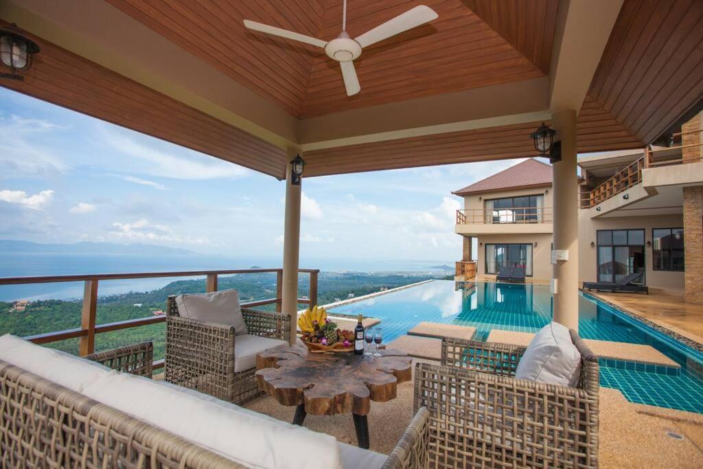 Fah Suay - Incredible & Spacious 5 Bedrooms Villa Mae Nam